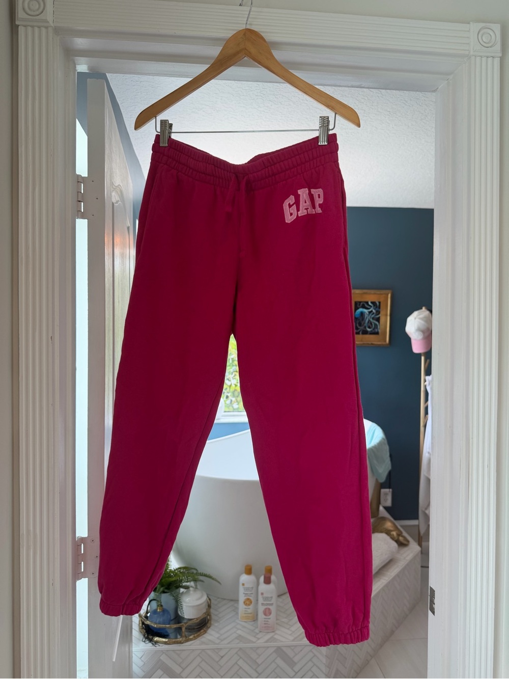 GAP Hot Pink Women's Sweatpants with Logo